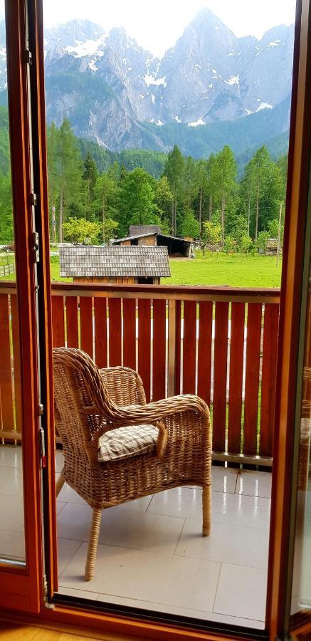 Mountain Peaks Apartment With Sauna Gozd Martuljek Kültér fotó